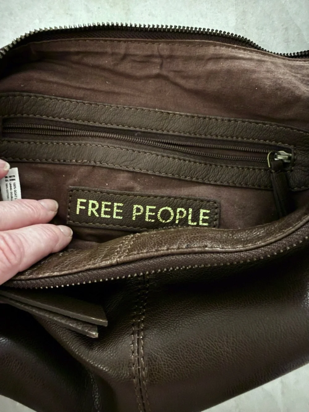 Free People Idle Hands Sling bag,Leather Crossbody Espresso Brown Adjustable New - Picture 7 of 15